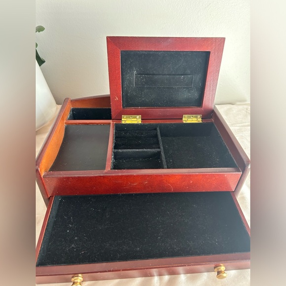 Wooden Jewelry Organizer - Picture 7 of 8